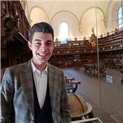 Profesor graduado en Estudios Ingleses con 3 años experiencia.